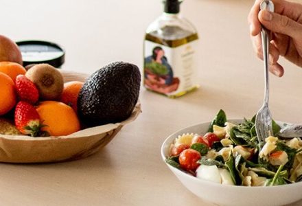 refruiting | Comer correctamente en la oficina: guía completa para una nutrición saludable